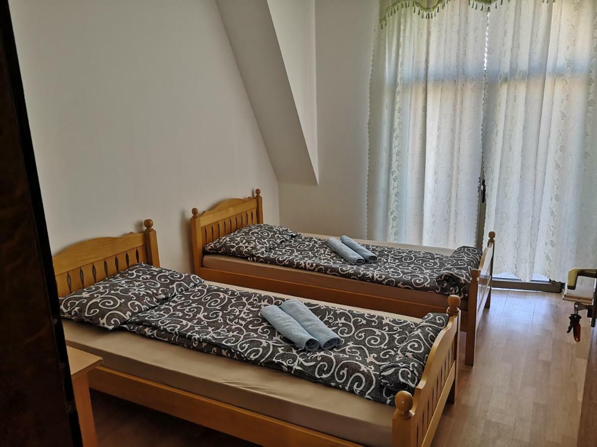 מלון Banja Koviljača Aleks Sobe מראה חיצוני תמונה